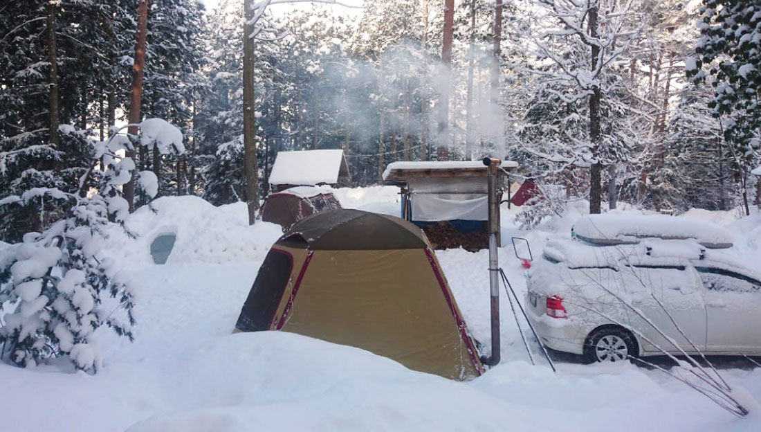 キャンプサイト